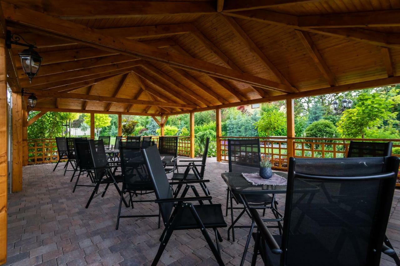 Villa Ephélia Dunajská Streda Esterno foto