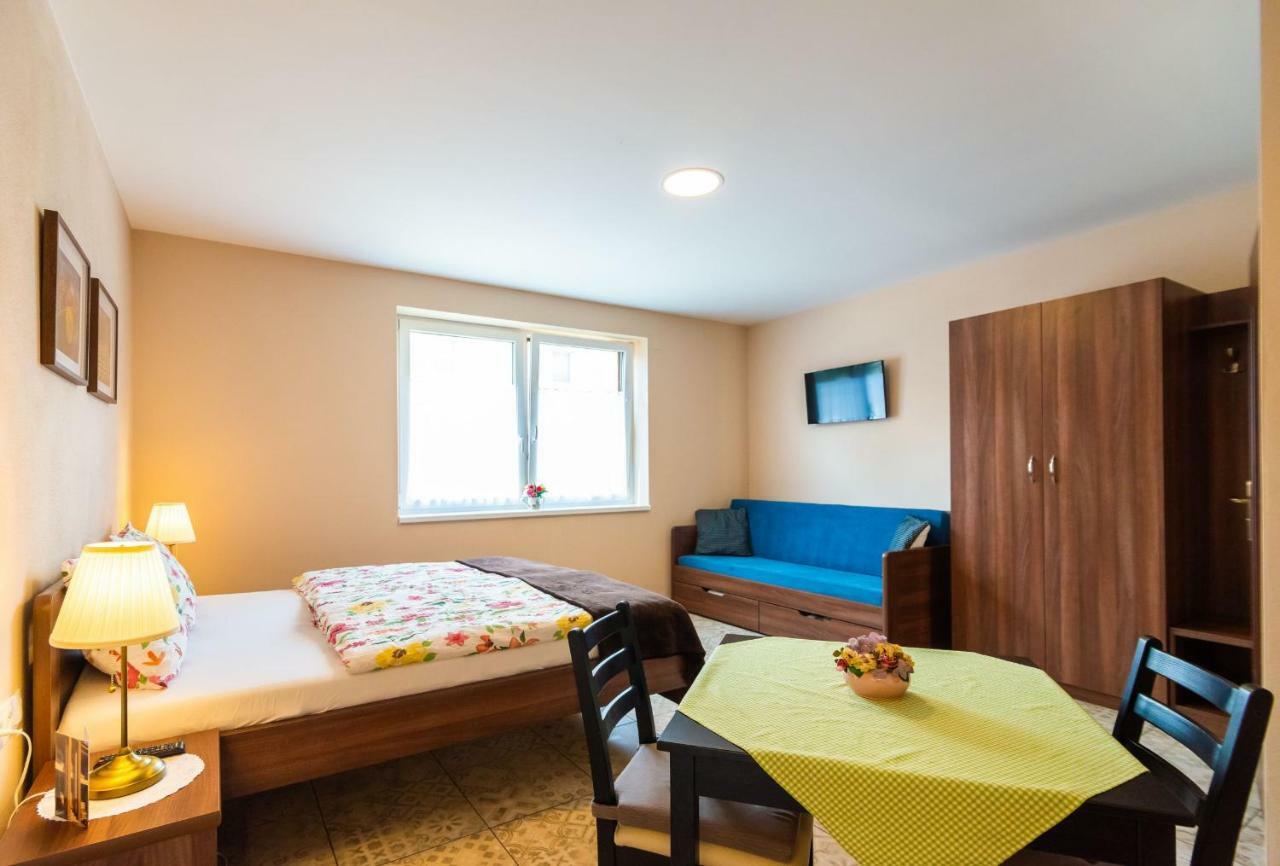 Villa Ephélia Dunajská Streda Esterno foto