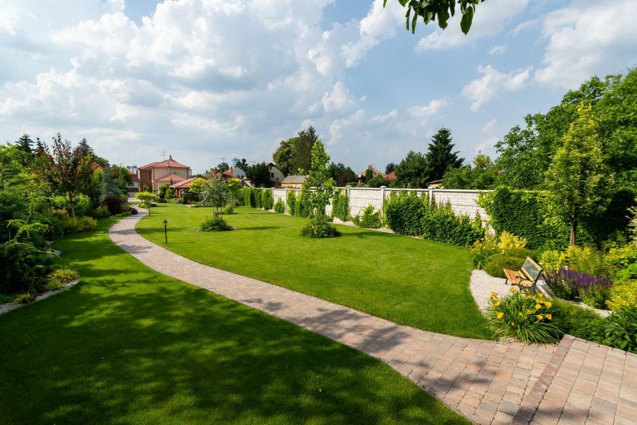 Villa Ephélia Dunajská Streda Esterno foto